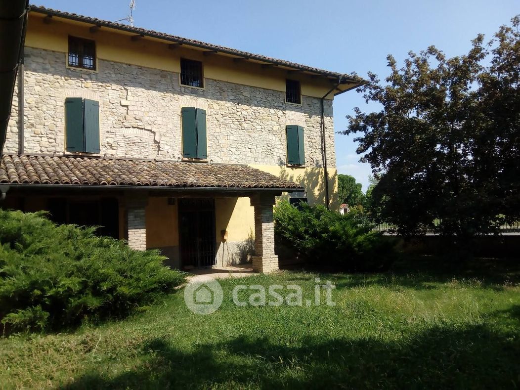 Casa Bi/Trifamiliare in Vendita in Via Giuseppe Garibaldi a Montechiarugolo