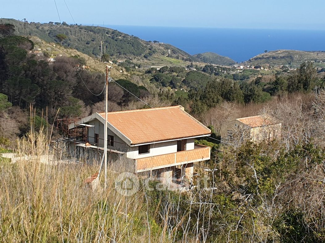 Villa in Vendita in Contrada frischia a Messina