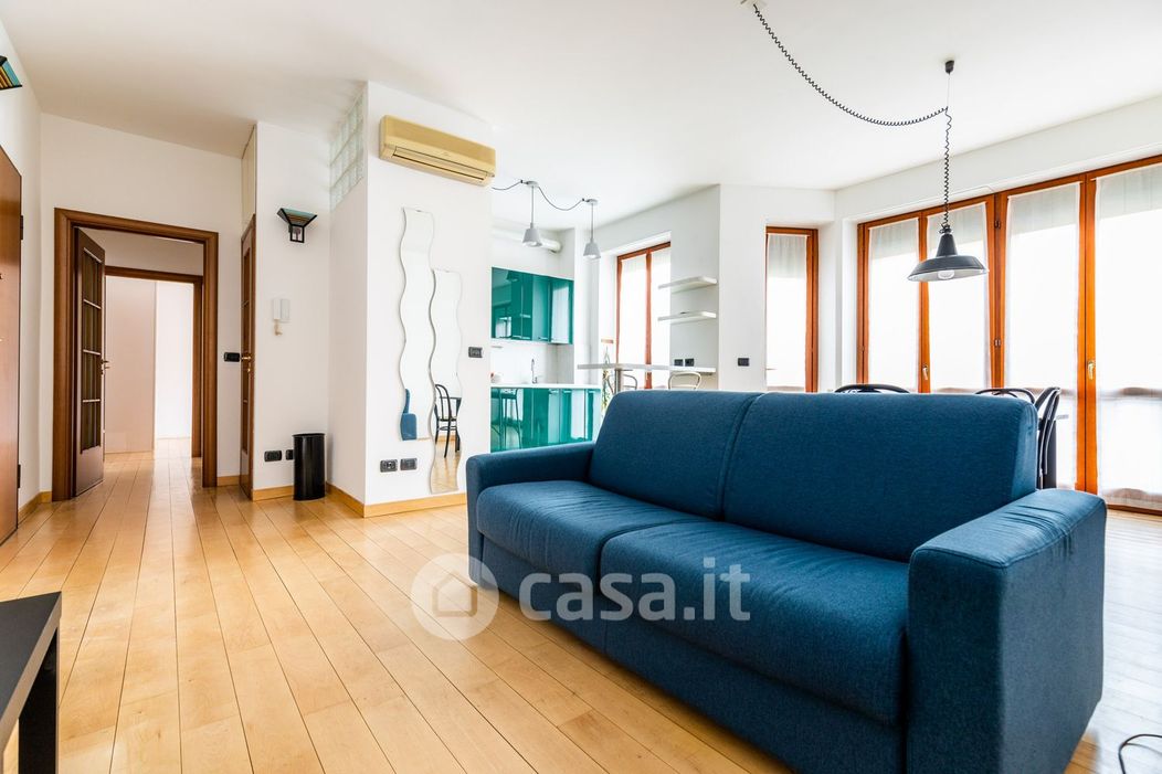 Appartamento in Affitto in Via Paolo Bassi 15 a Milano