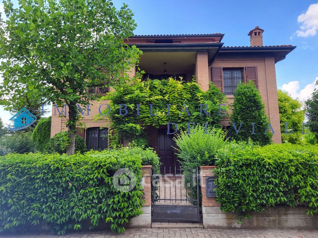 Casa indipendente in Vendita in Strada di Marzaglia a Modena