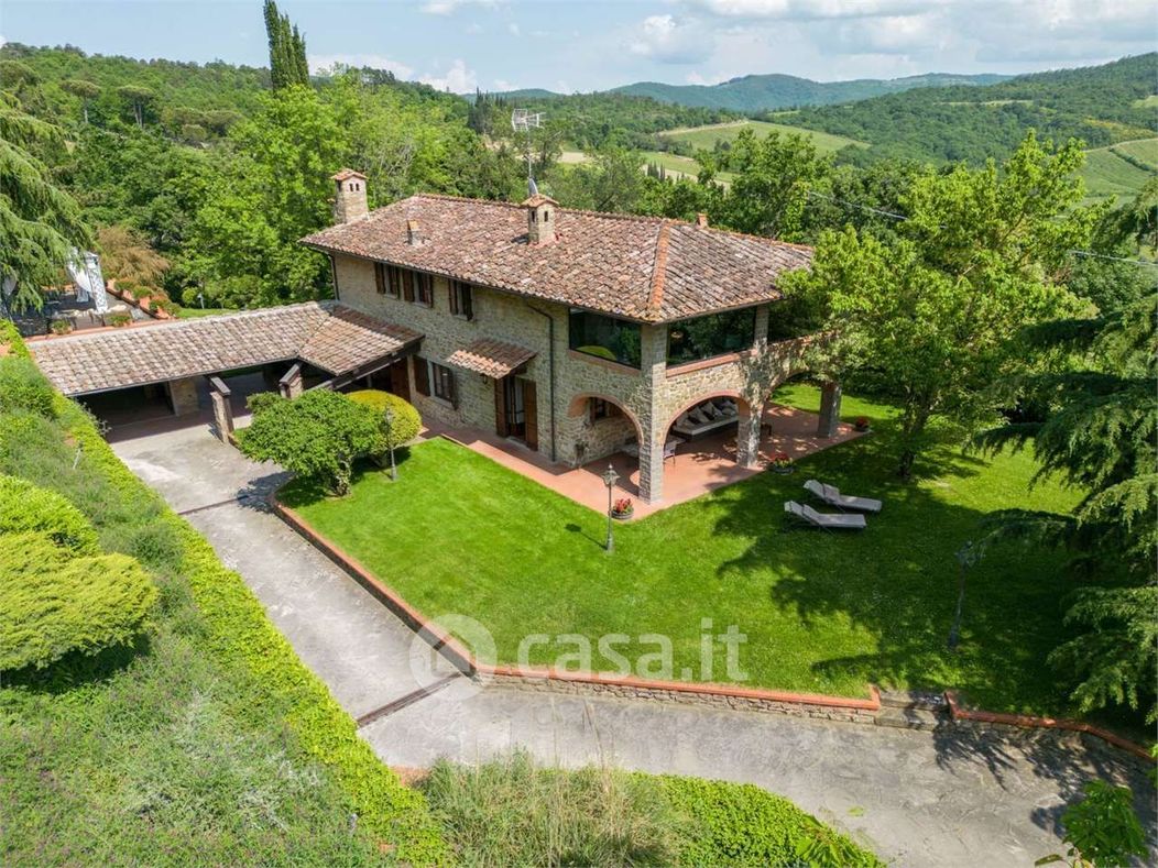 Villa in Vendita in Località Campriano 11 a Arezzo