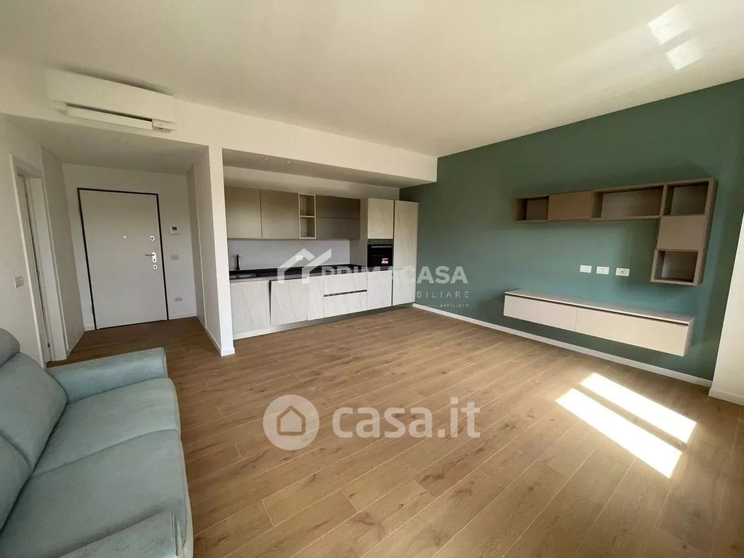 Appartamento in Affitto in Piazza Insubria 10 a Milano