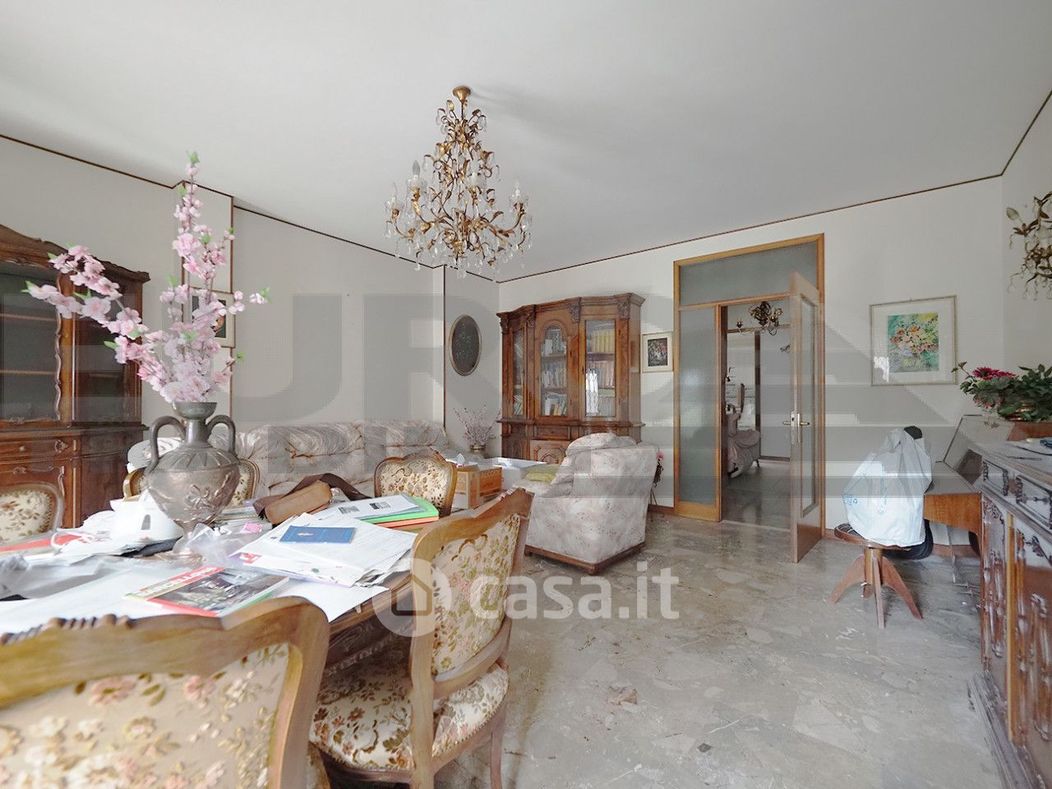 Appartamento in Vendita in Viale Monte Grappa a Treviso