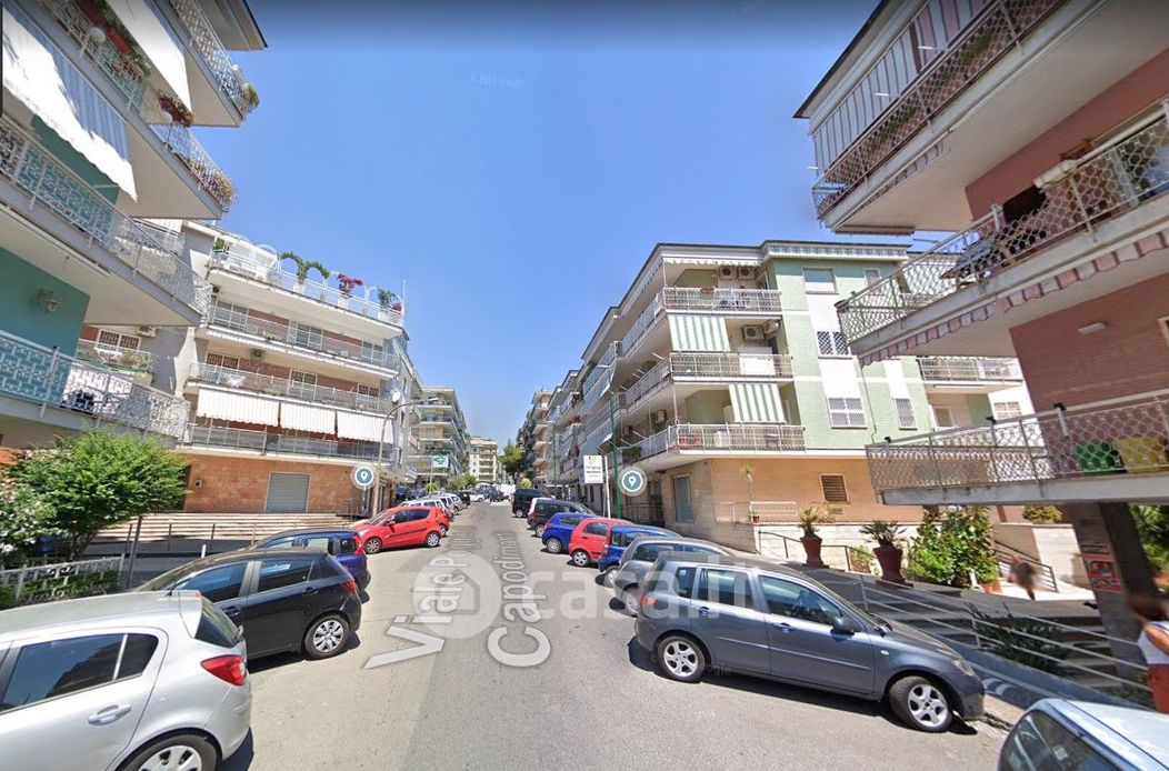 Appartamento in Vendita in Viale Poggio di Capodimonte a Napoli