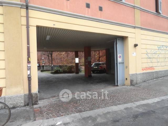 Garage/Posto auto in Vendita in a Bologna