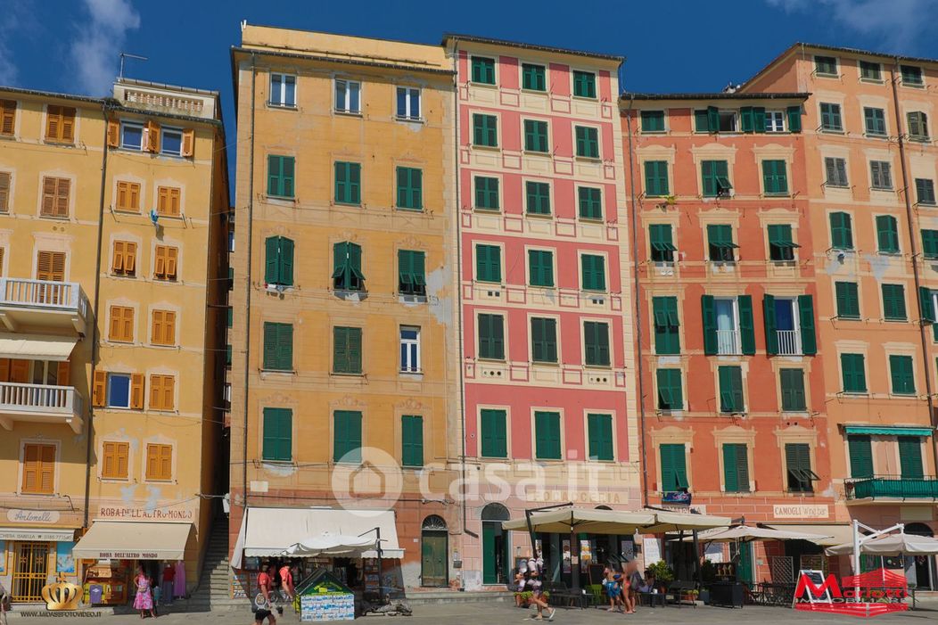 Appartamento in Vendita in Via Giuseppe Garibaldi a Camogli