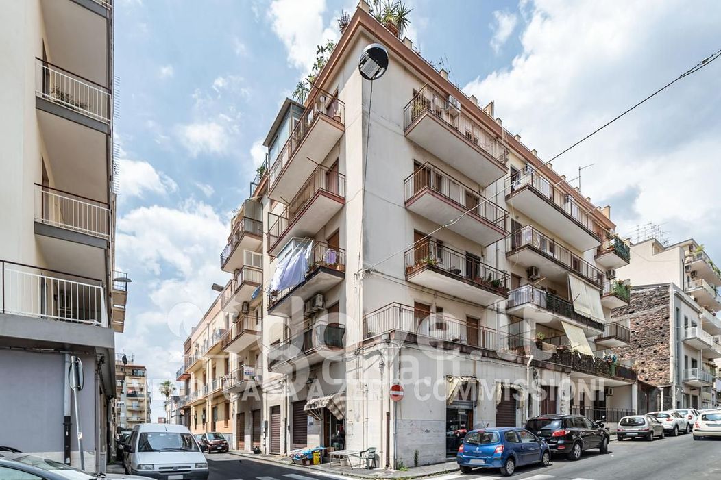 Appartamento in Vendita in Via Gaetano Donizetti 81 a Catania