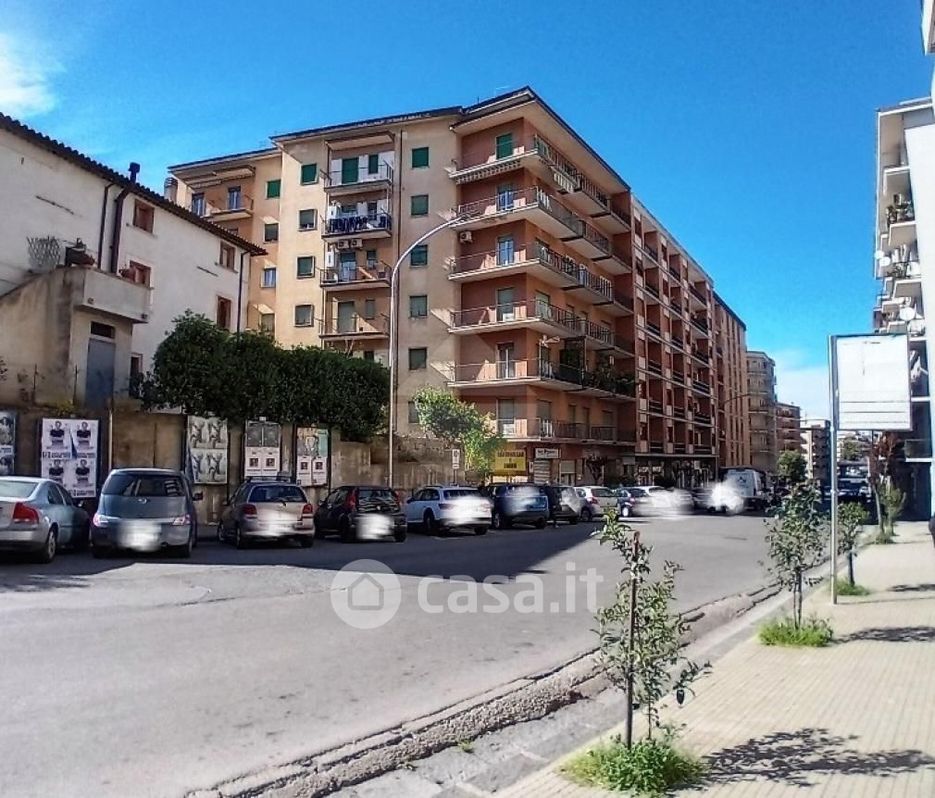 Appartamento in Vendita in Corso Luigi Fera 63 a Cosenza