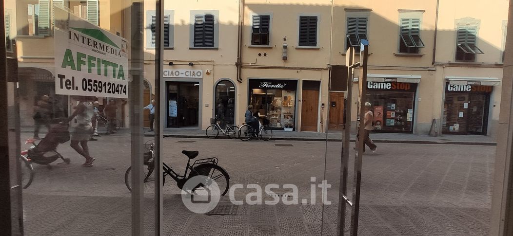 Negozio/Locale commerciale in Affitto in Corso italia a San Giovanni Valdarno