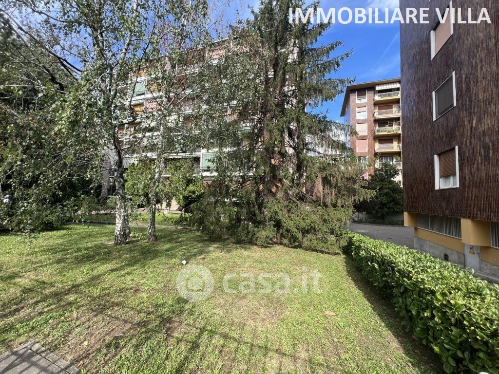 Appartamento in Vendita in Via dei Ciclamini a Milano