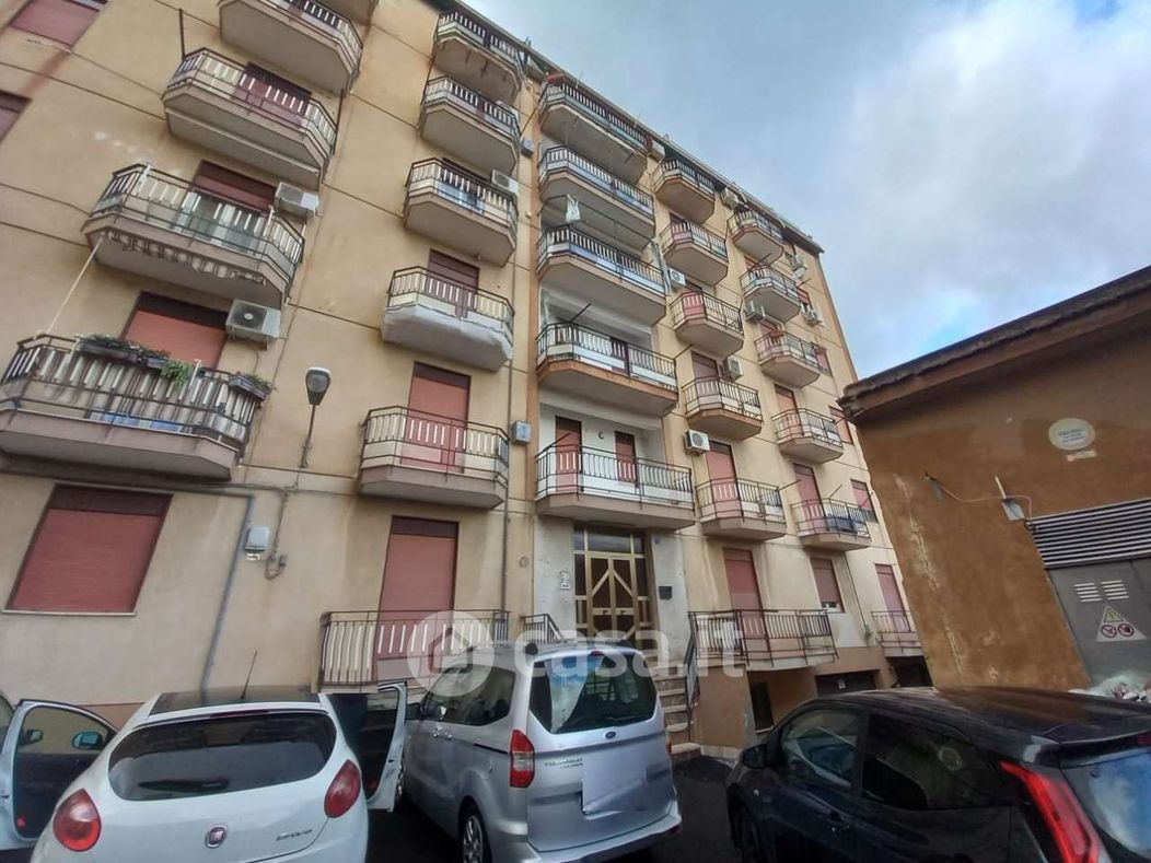 Appartamento in Vendita in Via Edmondo de Amicis a Carini