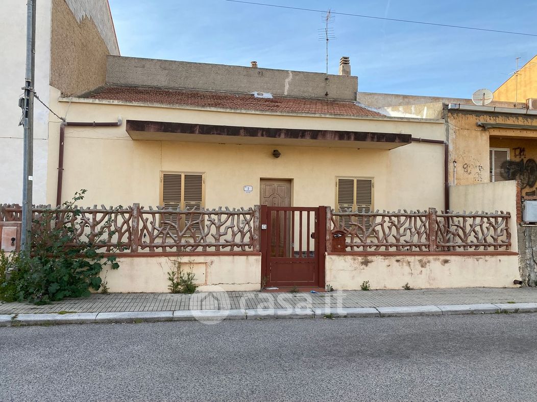 Casa indipendente in Vendita in Via Pietro Pisurzi 7 a Sassari