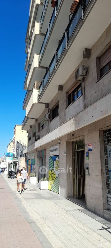 Negozio/Locale commerciale in Vendita in Via Francesco Crispi 133 a Palermo