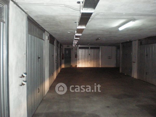 Garage/Posto auto in Affitto in a Monteforte Irpino
