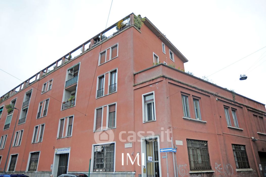 Appartamento in Vendita in Via Antonio Mambretti 15 a Milano
