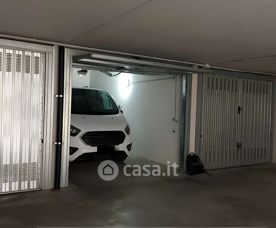 Garage/Posto auto in Vendita in Via Grandi A. 18 -32 a Vimodrone