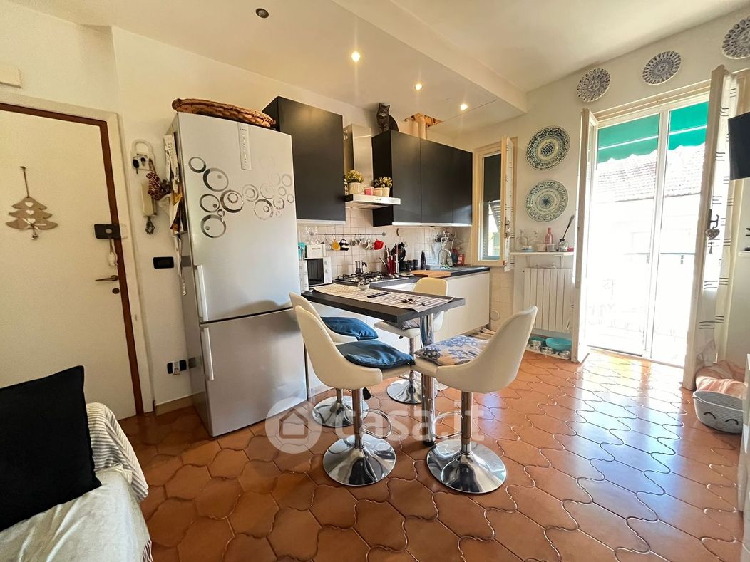 Appartamento in Vendita in Via Ghizolfo a Rapallo