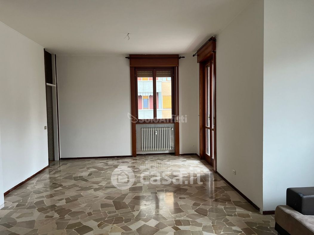 Appartamento in Affitto in Via Isonzo 6 a Gerenzano