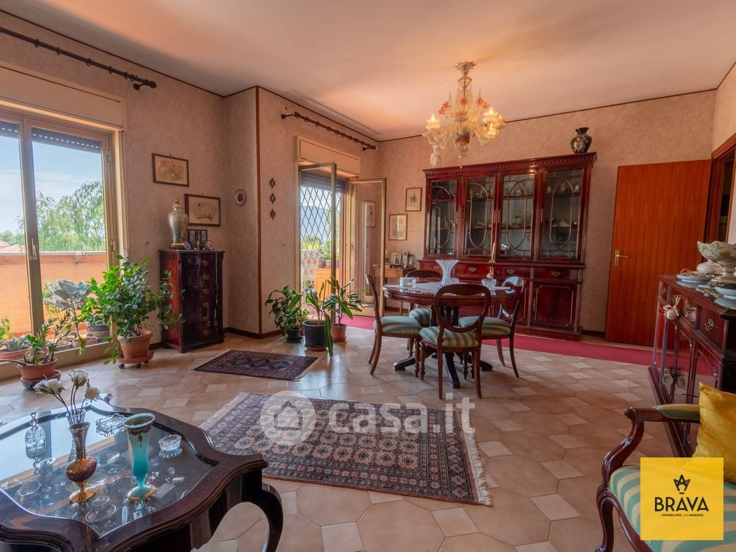Appartamento in Vendita in Via Calcante a Palermo