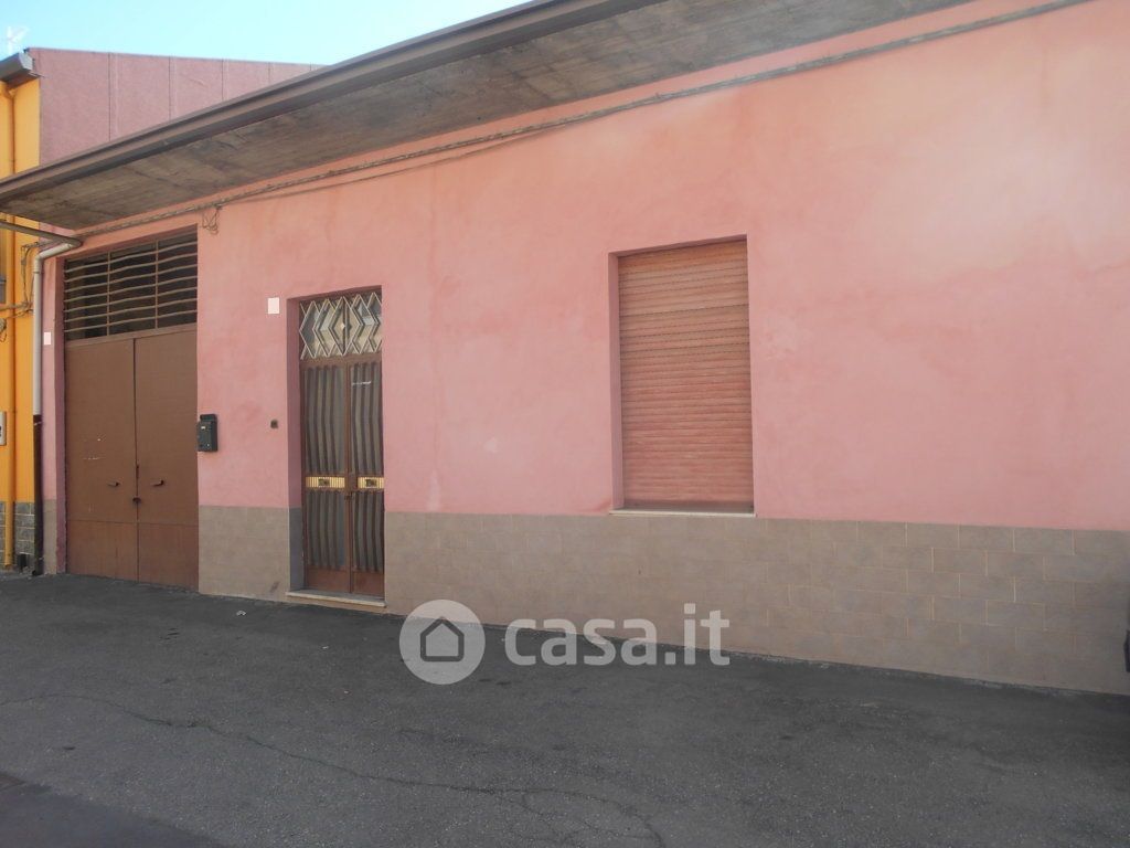 Casa indipendente in Vendita in Via Brancati a San Giovanni la Punta