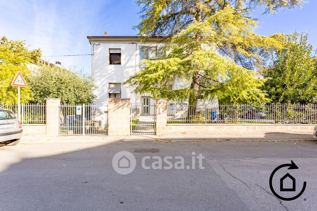 Casa indipendente in Vendita in Via Benedetto Rosetti a Forlì