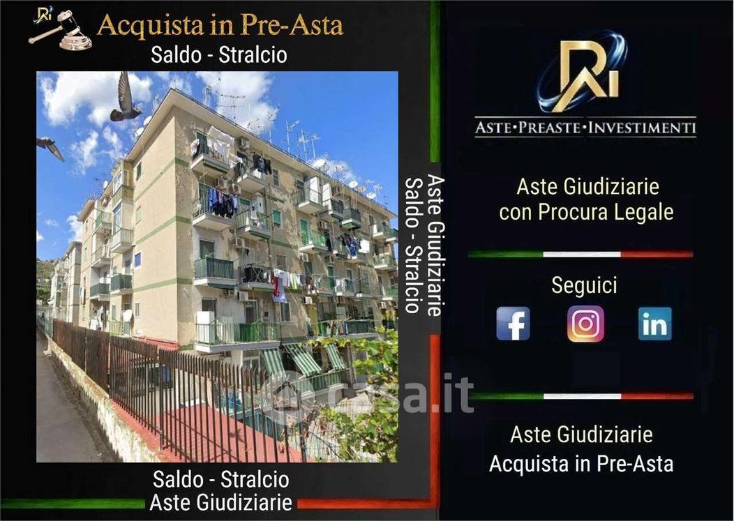 Appartamento in Vendita in Via Raffaele Ruggiero 141 a Napoli
