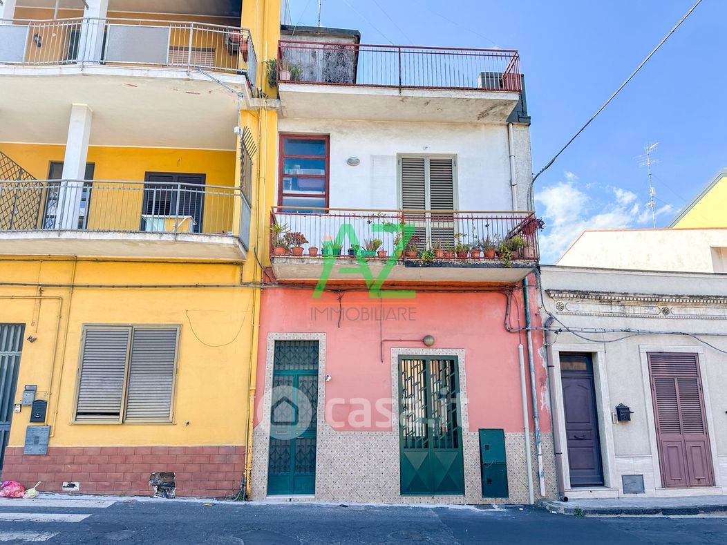 Casa Bi/Trifamiliare in Vendita in Via Lavina 284 a Aci Sant'Antonio