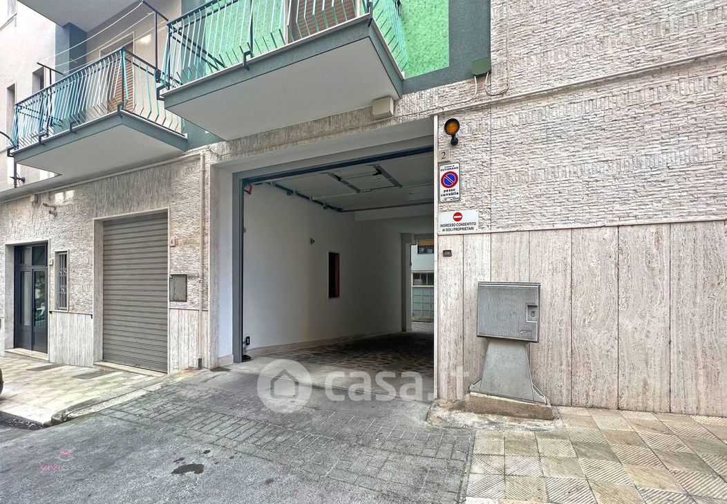 Appartamento in Vendita in Via Domenico Campanella a Putignano