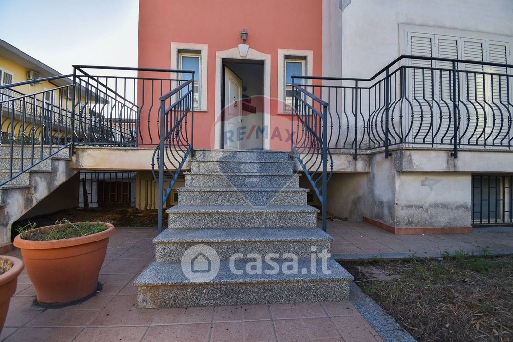 Villa in Vendita in Via Francesco Baracca 9 a Riposto