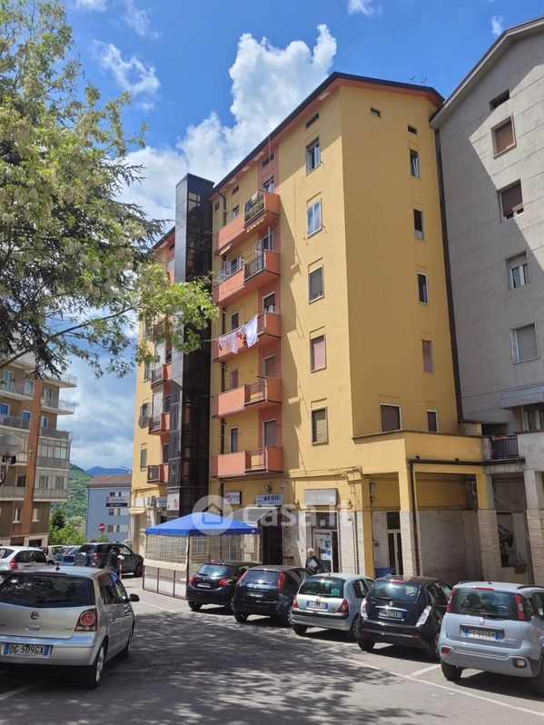 Appartamento in Vendita in Piazza Emanuele Gianturco 7 a Potenza