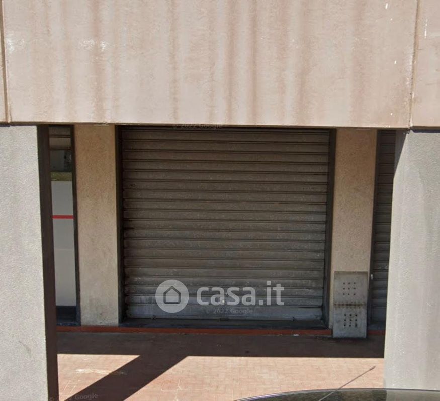 Garage/Posto auto in Vendita in Via delle Genziane a Genova