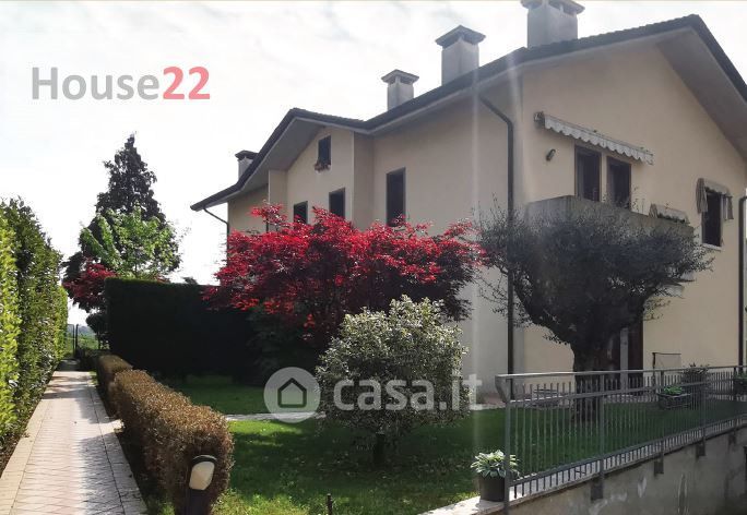 Casa indipendente in Vendita in Strada Maddalene a Vicenza