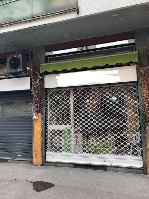 Negozio/Locale commerciale in Affitto in Via Augusto Anfossi a Milano
