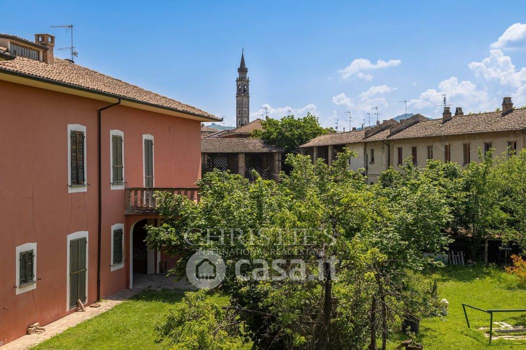 Villa in Vendita in Via Roma a Torrazza Coste