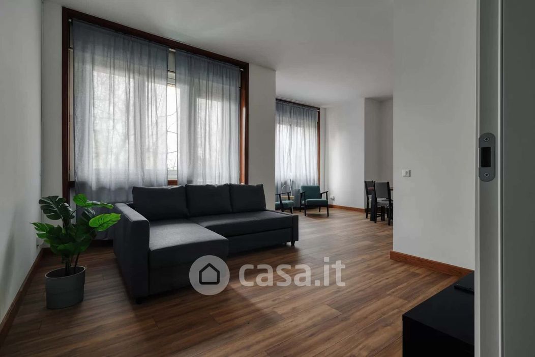 Appartamento in Affitto in Via Antonio Banfi 8 a Milano