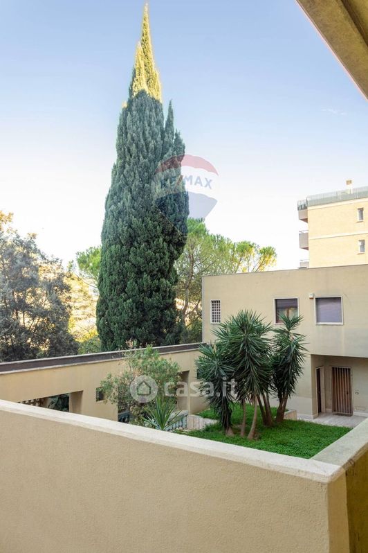 Appartamento in Vendita in Via Giulio Petroni 118 a Bari