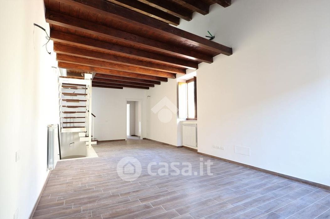 Appartamento in Vendita in Via Scardassieri 28 a L'Aquila