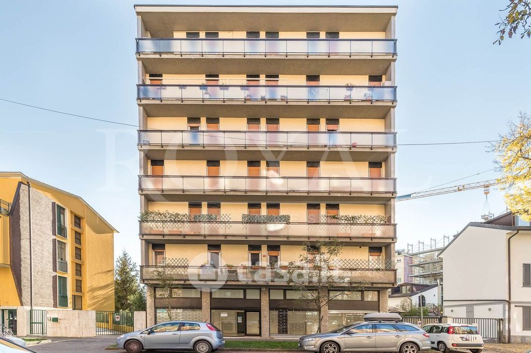 Appartamento in Vendita in Viale Vittorio Veneto 11 a Monza