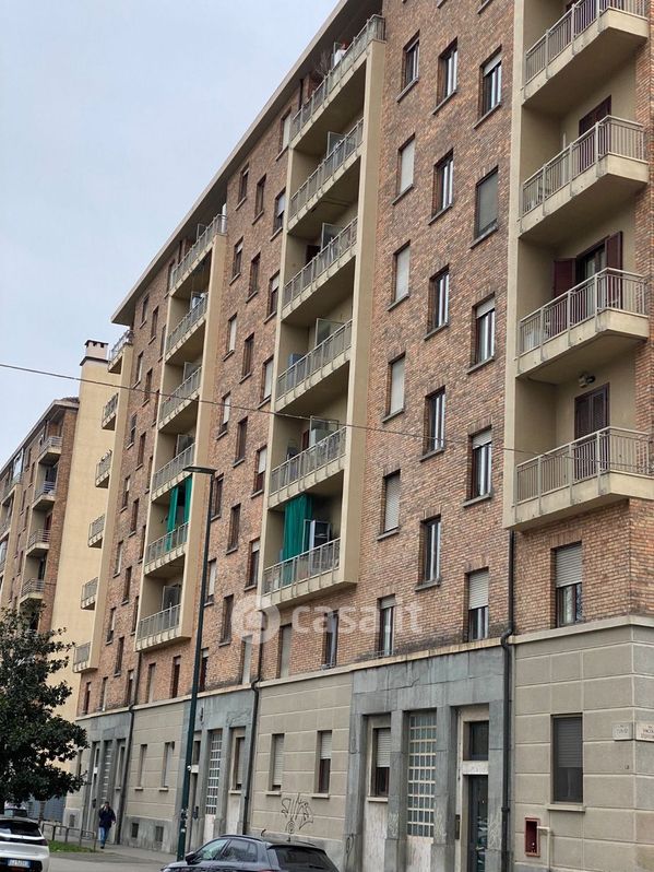 Appartamento in Vendita in Via Tunisi a Torino