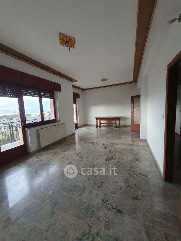 Appartamento in Affitto in Salita Cappucinelli 65 a Reggio Calabria