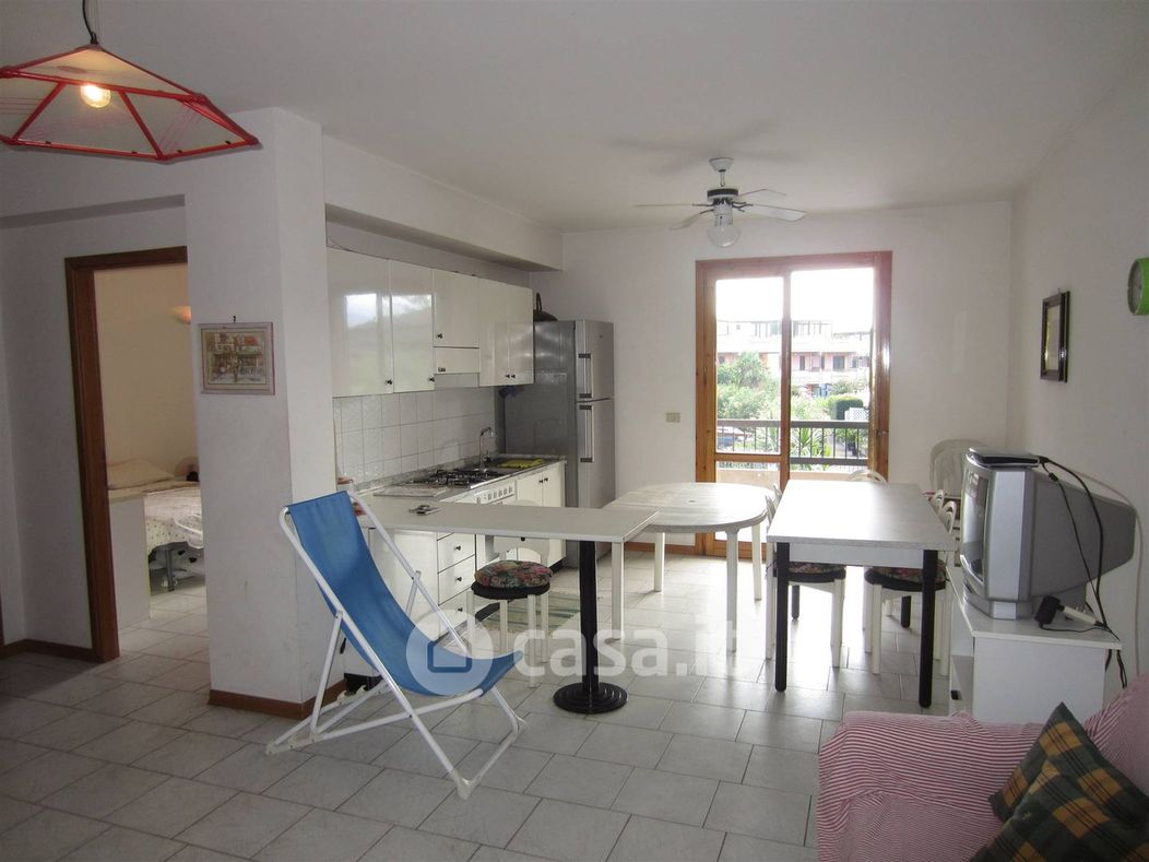 Appartamento in Vendita in Via Pietralonga 44 a Mascali