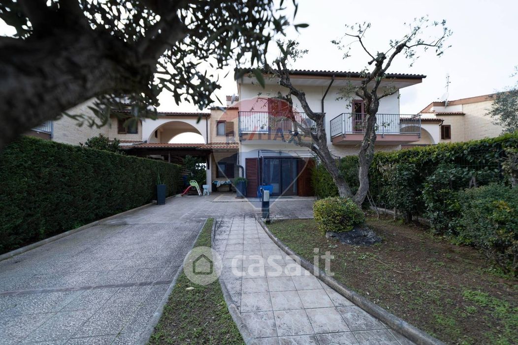 Villa in Vendita in Via Parco Evoli 88 a Noicattaro