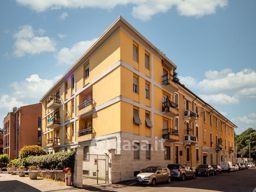 Appartamento in Vendita in Via Antonio Pacinotti 23 a Monza