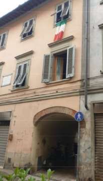 Appartamento in Vendita in Via del Corso a Firenze
