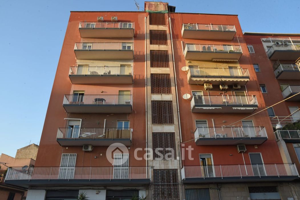 Appartamento in Vendita in Via Carmelo Abate 40 a Catania