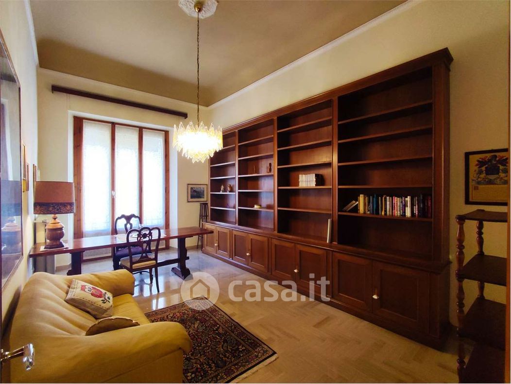 Appartamento in Affitto in Via Gustavo Modena 17 a Firenze