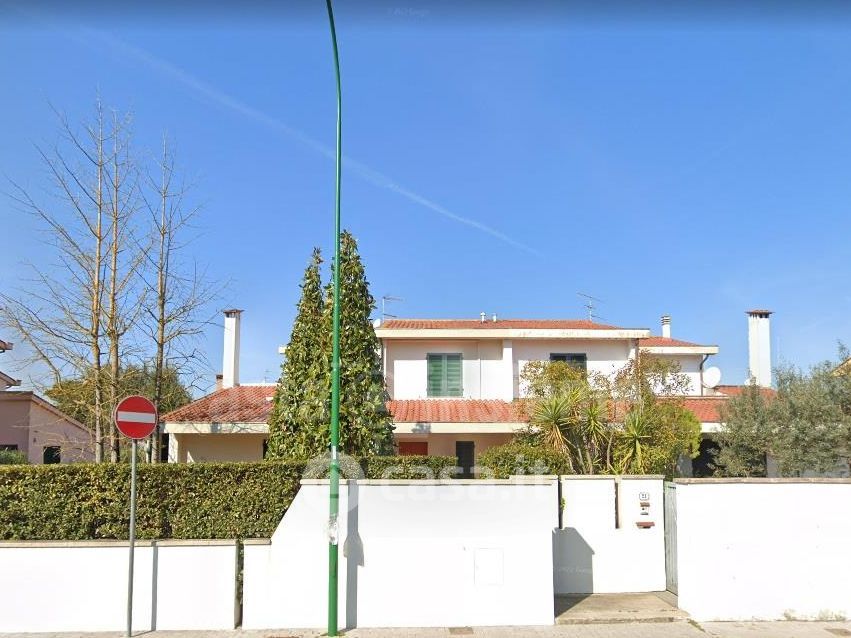 Casa Bi/Trifamiliare in Vendita in Via Gabbiano a Ponsacco