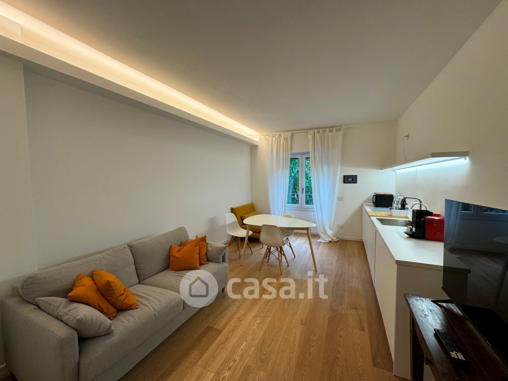 Appartamento in Affitto in Via Raffaello Sanzio 33 a Milano
