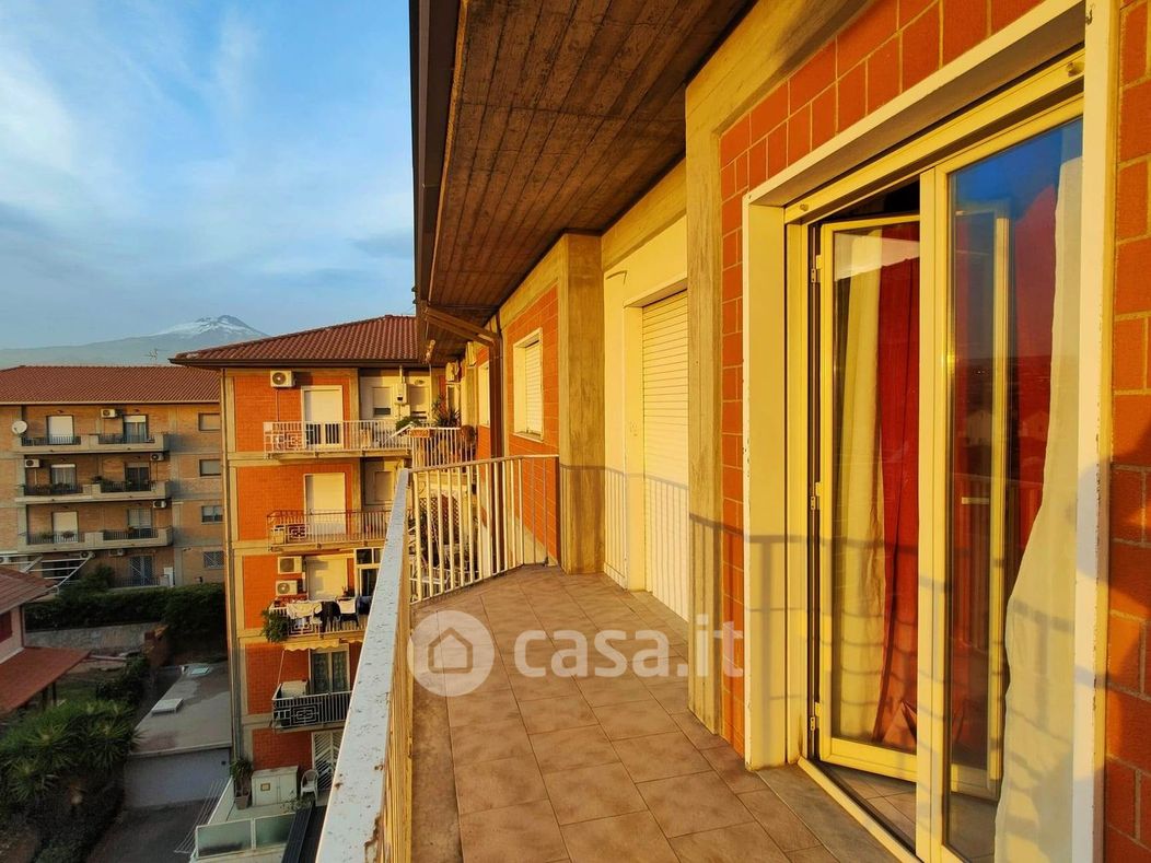 Appartamento in Vendita in Via Degli Ulivi 65 a Catania