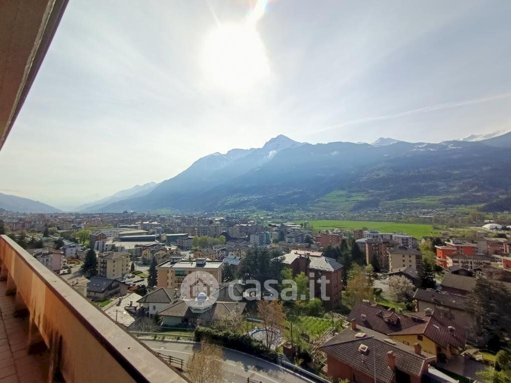 Attico/Mansarda in Vendita in Regione Chabloz 216 a Aosta